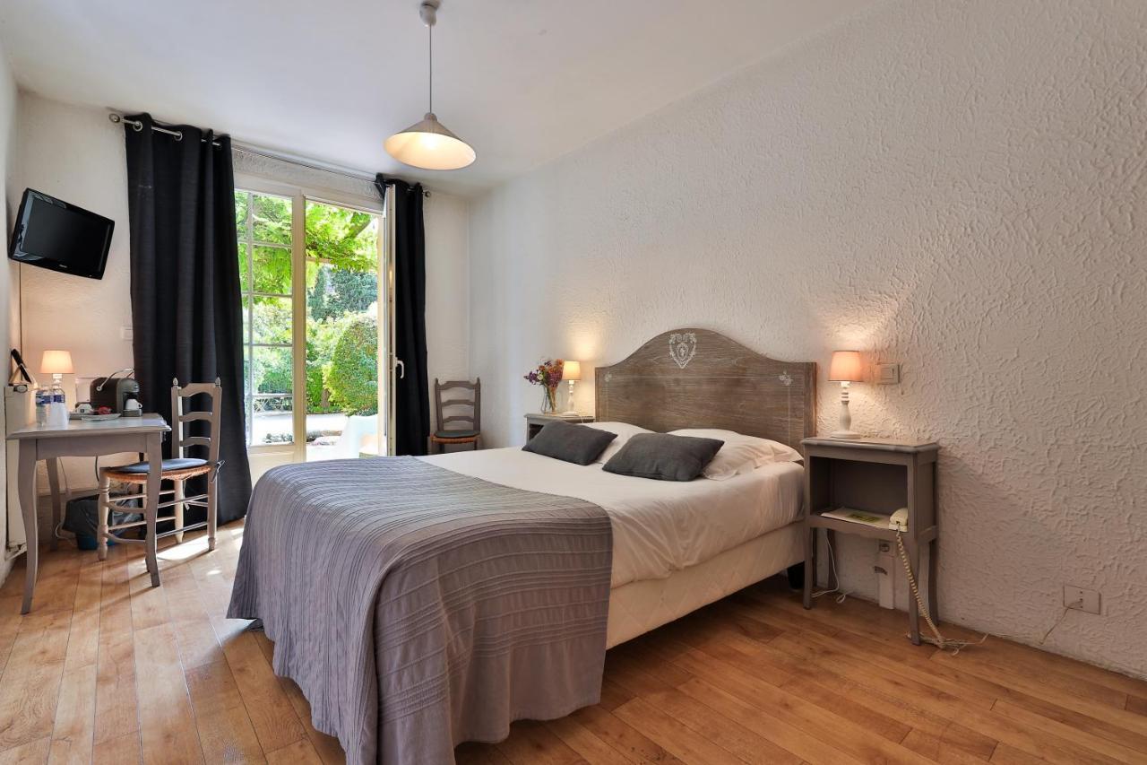 Logis Hotel Castel Mouisson Barbentane Exteriör bild
