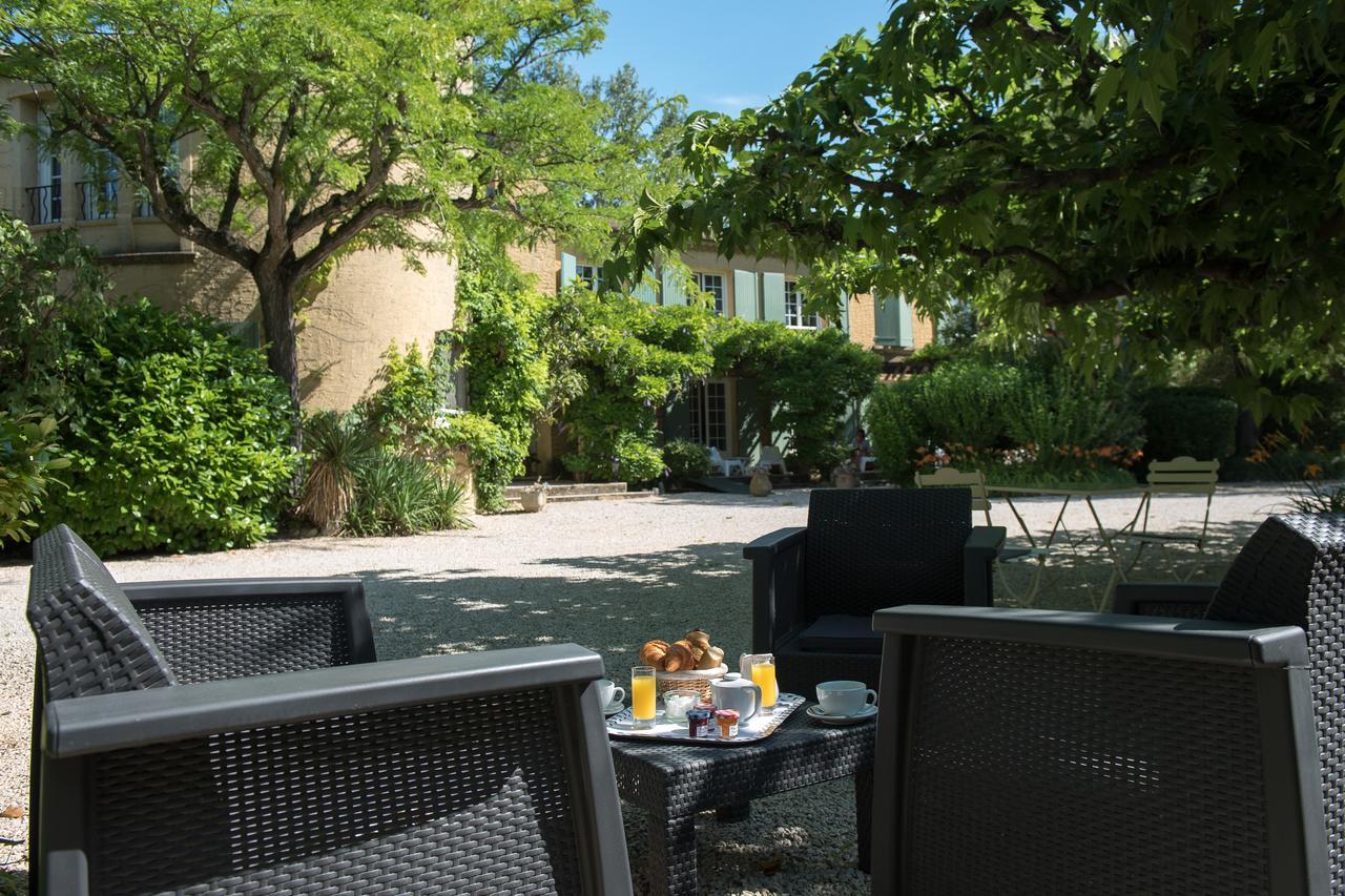 Logis Hotel Castel Mouisson Barbentane Exteriör bild