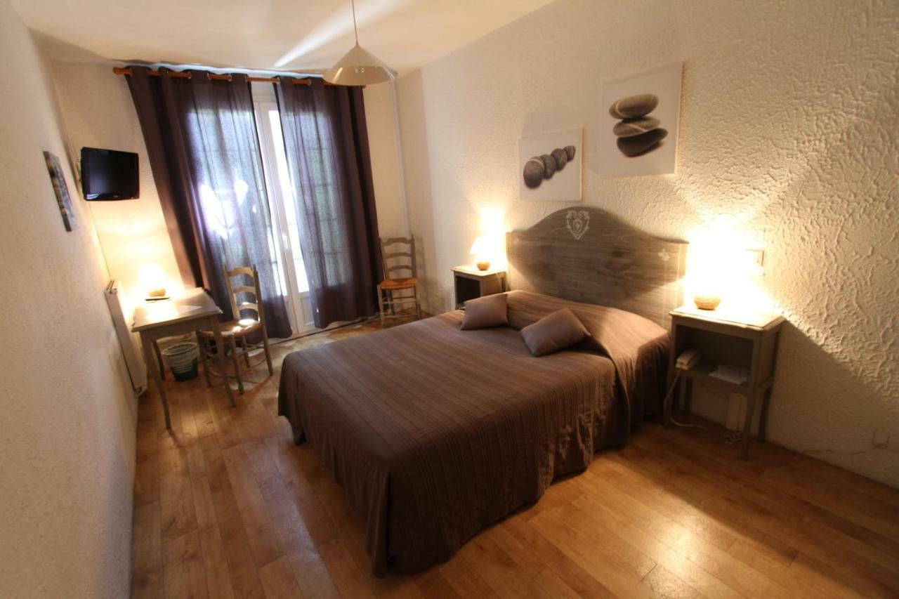 Logis Hotel Castel Mouisson Barbentane Exteriör bild